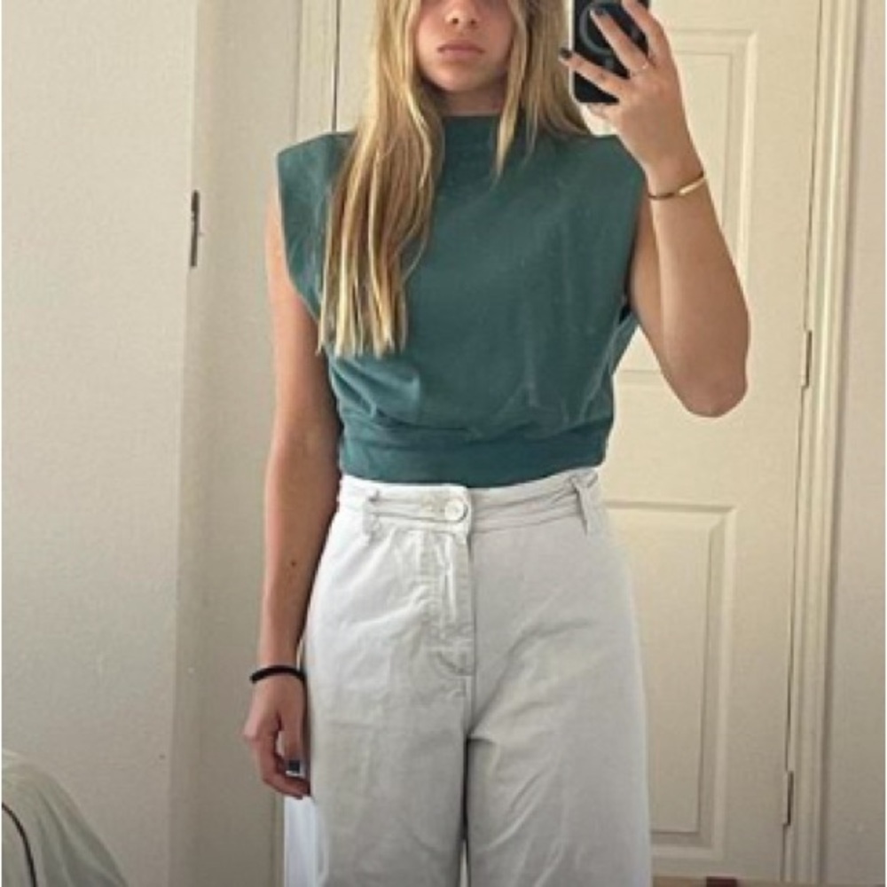 Green big shoulder top